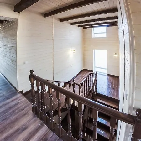 Zymova Vyshnya Bed & Breakfast *